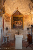 <center>Chapelle du Saint-Sépulcre.</center>Dans le chœur on peut admirer un retable, récemment restauré qui représente la «Mise au Tombeau du Christ ».